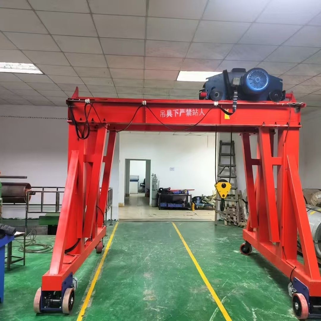 起重机行车电动移动无轨龙门架